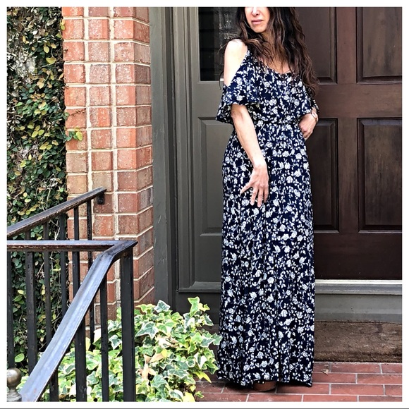 ✨LAST ONE ✨Paris floral off the shoulder dress - Picture 5 of 8